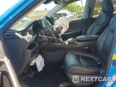 Zdjęcie 7 z 14 samochodu: 2021 TOYOTA RAV4 XLE VIN:2T3P1RFV0MW244669 - miniatura