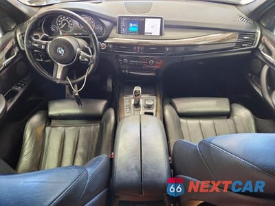 Zdjęcie 8 z 13 samochodu: 2017 BMW X5 SDRIVE35I VIN:5UXKR2C39H0U21984 - miniatura