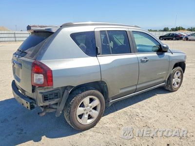 Trzecie zdjęcie samochodu z tyłu: 2014 JEEP COMPASS SPORT VIN:1C4NJCBA1ED552052 - miniatura