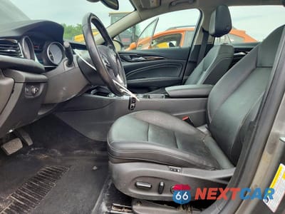 Zdjęcie 7 z 13 samochodu: 2018 BUICK REGAL TOURX ESSENCE VIN:W04GV8SX3J1135164 - miniatura