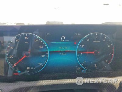 Zdjęcie 9 z 12 samochodu: 2021 MERCEDES-BENZ CLA 250 VIN:W1K5J4GB0MN190852 - miniatura