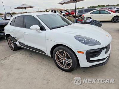 Czwarte zdjęcie samochodu z boku: 2022 PORSCHE MACAN VIN:WP1AA2A56NLB11616 - miniatura