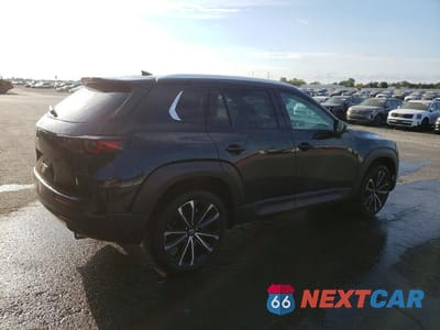 Trzecie zdjęcie samochodu z tyłu: 2026 MAZDA CX-50 PREMIUM VIN:7MMVABDL3TN457783 - miniatura