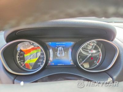 Zdjęcie 9 z 14 samochodu: 2017 MASERATI LEVANTE VIN:ZN661XUA7HX253367 - miniatura