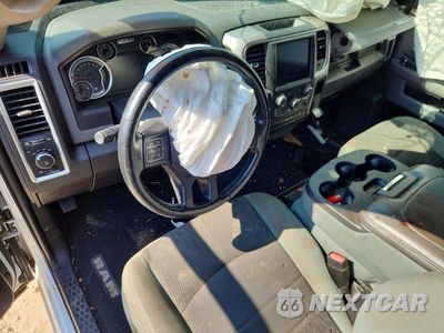 Zdjęcie 8 z 12 samochodu: 2019 RAM 1500 CLASSIC SLT VIN:1C6RR7LT7KS527284 - miniatura