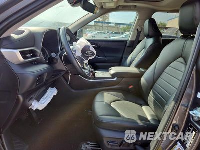 Zdjęcie 7 z 12 samochodu: 2023 TOYOTA HIGHLANDER XLE VIN:5TDKDRAH3PS025178 - miniatura