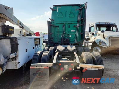 Zdjęcie 6 z 14 samochodu: 2019 FREIGHTLINER CASCADIA 126 VIN:3AKJHHDR8KSHU7271 - miniatura