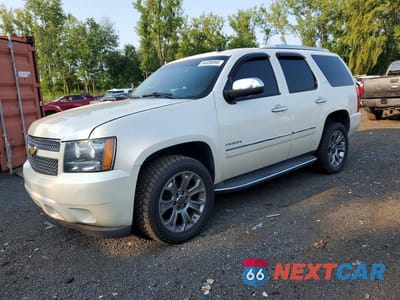 2014 CHEVROLET TAHOE K1500 LTZ 1GNSKCE02ER141529 - główne zdjęcie licytacji z USA - miniatura