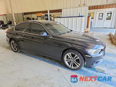 Czwarte zdjęcie samochodu z boku: 2015 BMW 335 XI VIN:WBA3B9G50FNR93070 - miniatura
