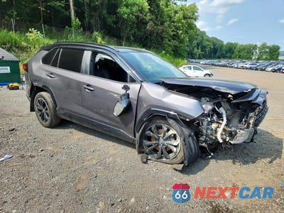 Czwarte zdjęcie samochodu z boku: 2024 TOYOTA RAV4 XSE VIN:2T3E6RFV3RW063601 - miniatura