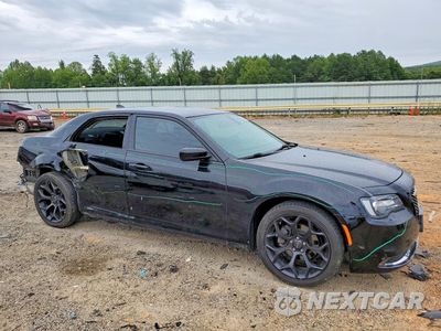 Czwarte zdjęcie samochodu z boku: 2019 CHRYSLER 300 TOURING VIN:2C3CCAAG6KH636897 - miniatura