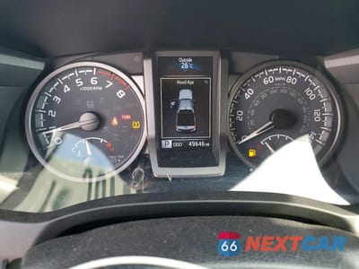 Zdjęcie 9 z 13 samochodu: 2021 TOYOTA TACOMA TRD OFF-ROAD VIN:3TMCZ5AN6MM404482 - miniatura