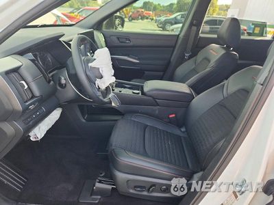Zdjęcie 7 z 13 samochodu: 2026 NISSAN PATHFINDER ROCK CREEK VIN:5N1DR3BE5TC240290 - miniatura