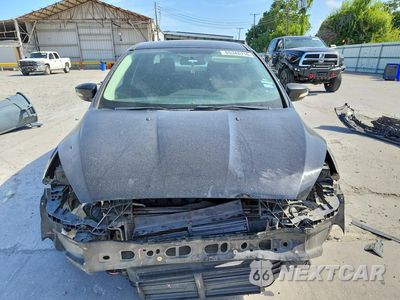 Piąte zdjęcie samochodu w środku: 2017 FORD FOCUS SEL VIN:1FADP3H25HL222974 - miniatura