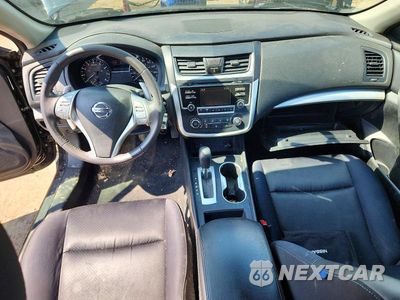Zdjęcie 8 z 12 samochodu: 2016 NISSAN ALTIMA 2.5 SR VIN:1N4AL3AP5GC229085 - miniatura