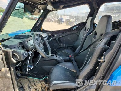 Piąte zdjęcie samochodu w środku: 2022 CAN-AM COMMANDER XT UTILITY VEHICLE VIN:3JB1CAX47NK000767 - miniatura