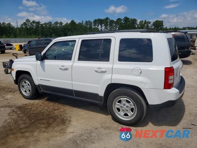 Drugie zdjęcie samochodu z przodu: 2016 JEEP PATRIOT SPORT VIN:1C4NJPBA2GD599973 - miniatura