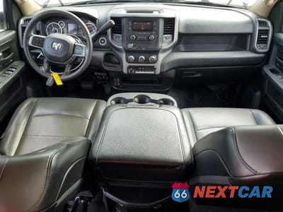 Zdjęcie 8 z 12 samochodu: 2020 RAM 3500 VIN:3C7WRSCL7LG256043 - miniatura