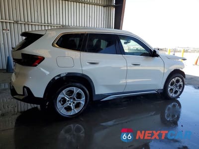 Trzecie zdjęcie samochodu z tyłu: 2026 BMW X1 XDRIVE28I VIN:WBX73EF01T5621185 - miniatura