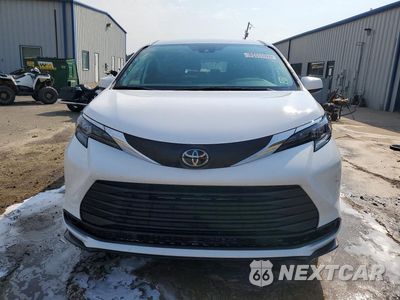 Piąte zdjęcie samochodu w środku: 2026 TOYOTA SIENNA LE VIN:5TDKRKEC8TS305048 - miniatura