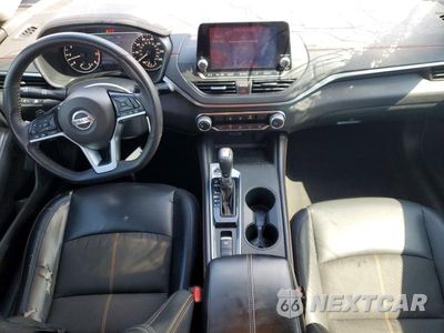 Zdjęcie 8 z 12 samochodu: 2021 NISSAN ALTIMA SR VIN:1N4BL4CW3MN411074 - miniatura