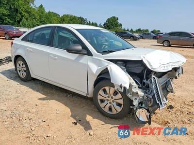Czwarte zdjęcie samochodu z boku: 2014 CHEVROLET CRUZE LS VIN:1G1PA5SH8E7225527 - miniatura