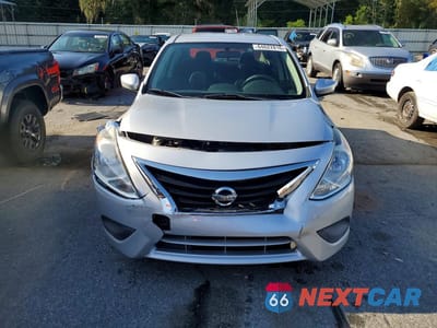 Piąte zdjęcie samochodu w środku: 2018 NISSAN VERSA SV VIN:3N1CN7APXJL867187 - miniatura