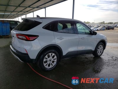 Trzecie zdjęcie samochodu z tyłu: 2025 FORD ESCAPE ACTIVE VIN:1FMCU9GN3SUA71806 - miniatura