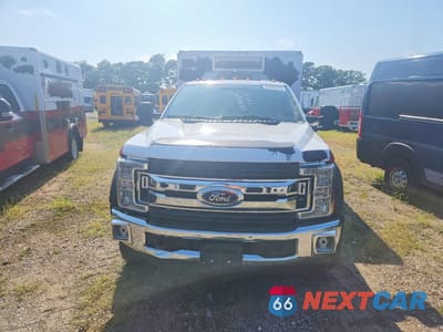 Piąte zdjęcie samochodu w środku: 2019 FORD F550 SUPER DUTY VIN:1FD0X5HT1KEF24556 - miniatura