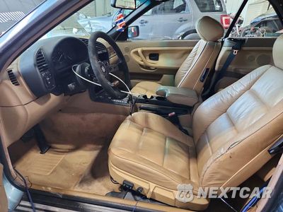 Zdjęcie 7 z 12 samochodu: 1995 BMW 325 IC AUTOMATIC VIN:WBABJ6328SJD43223 - miniatura