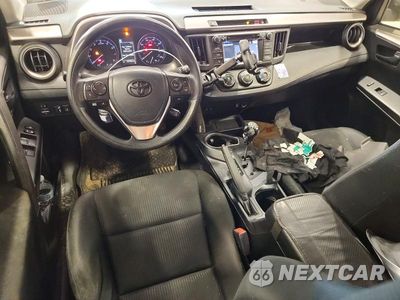 Zdjęcie 8 z 13 samochodu: 2018 TOYOTA RAV4 LE VIN:JTMBFREV4JJ200746 - miniatura