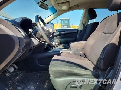 Zdjęcie 7 z 13 samochodu: 2016 NISSAN PATHFINDER SV VIN:5N1AR2MN7GC611255 - miniatura