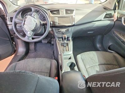 Zdjęcie 8 z 12 samochodu: 2019 NISSAN SENTRA SV VIN:3N1AB7AP4KL604212 - miniatura