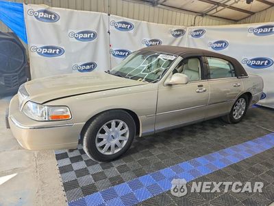 2011 LINCOLN TOWN CAR SIGNATURE LIMITED 2LNBL8CV1BX756104 - główne zdjęcie licytacji z USA - miniatura