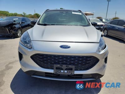 Piąte zdjęcie samochodu w środku: 2020 FORD ESCAPE SE SPORT VIN:1FMCU0BZ1LUC55150 - miniatura
