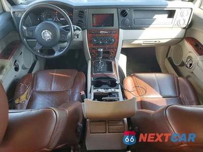 Zdjęcie 8 z 12 samochodu: 2006 JEEP COMMANDER LIMITED VIN:1J8HH58286C323274 - miniatura