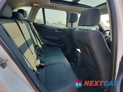 Zdjęcie 11 z 13 samochodu: 2014 BMW X1 XDRIVE35I VIN:WBAVM5C53EVV93164 - miniatura
