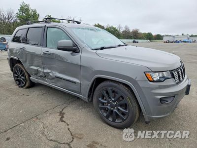Czwarte zdjęcie samochodu z boku: 2021 JEEP GRAND CHEROKEE LAREDO VIN:1C4RJFAG4MC632278 - miniatura