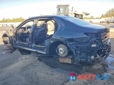 Drugie zdjęcie samochodu z przodu: 2025 BMW 740 I VIN:WBA23EH07SCU80926 - miniatura