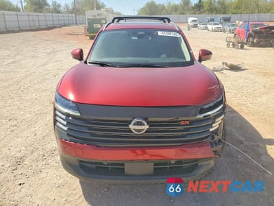 Piąte zdjęcie samochodu w środku: 2025 NISSAN KICKS SR VIN:3N8AP6DC3SL408283 - miniatura
