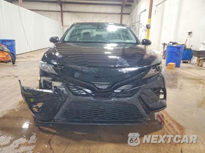 Piąte zdjęcie samochodu w środku: 2022 TOYOTA CAMRY SE VIN:4T1G11AK3NU711155 - miniatura