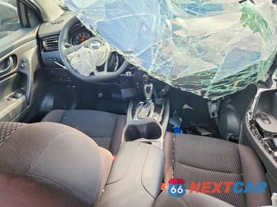 Zdjęcie 8 z 12 samochodu: 2019 NISSAN ROGUE SPORT S VIN:JN1BJ1CR4KW313819 - miniatura