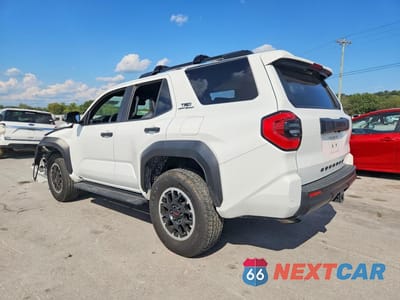 Drugie zdjęcie samochodu z przodu: 2025 TOYOTA 4RUNNER TRD OFF-ROAD PREMIUM VIN:JTEVA5BR3S5000426 - miniatura