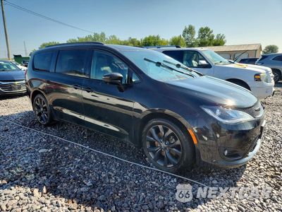 Czwarte zdjęcie samochodu z boku: 2020 CHRYSLER PACIFICA TOURING L VIN:2C4RC1BGXLR104682 - miniatura