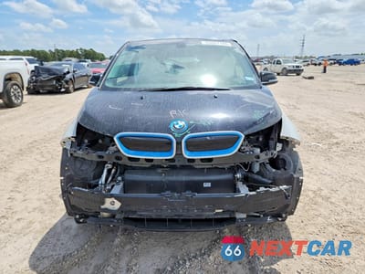 Piąte zdjęcie samochodu w środku: 2018 BMW I3 BEV VIN:WBY7Z2C52JVB88842 - miniatura