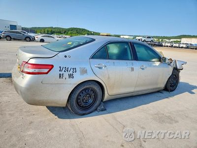 Trzecie zdjęcie samochodu z tyłu: 2011 TOYOTA CAMRY BASE VIN:4T4BF3EK9BR118385 - miniatura