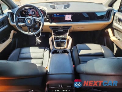 Zdjęcie 8 z 13 samochodu: 2024 PORSCHE CAYENNE VIN:WP1AA2AY4RDA03943 - miniatura