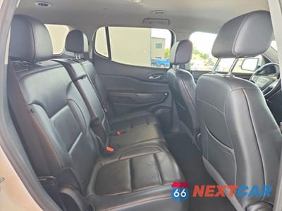 Zdjęcie 10 z 12 samochodu: 2023 GMC ACADIA SLT VIN:1GKKNML4XPZ124514 - miniatura