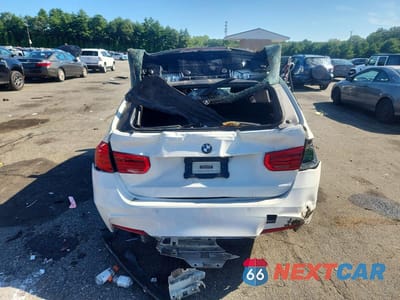 Zdjęcie 6 z 12 samochodu: 2017 BMW 330 XI VIN:WBA8K3C5XHK679231 - miniatura