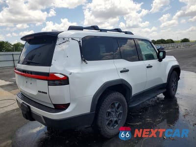 Trzecie zdjęcie samochodu z tyłu: 2024 LEXUS GX 550 OVERTRAIL+ VIN:JTJTBCDX8R5030053 - miniatura